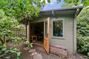 Garden Office- click for photo gallery